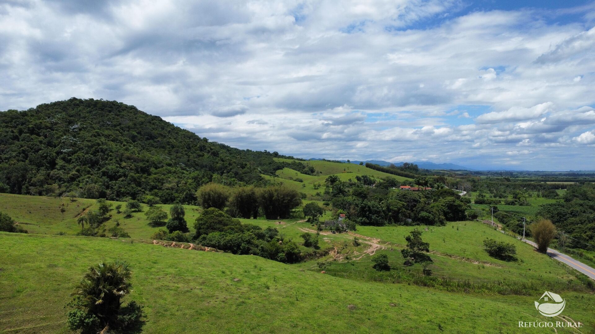 Fazenda à venda com 3 quartos, 484000m² - Foto 2