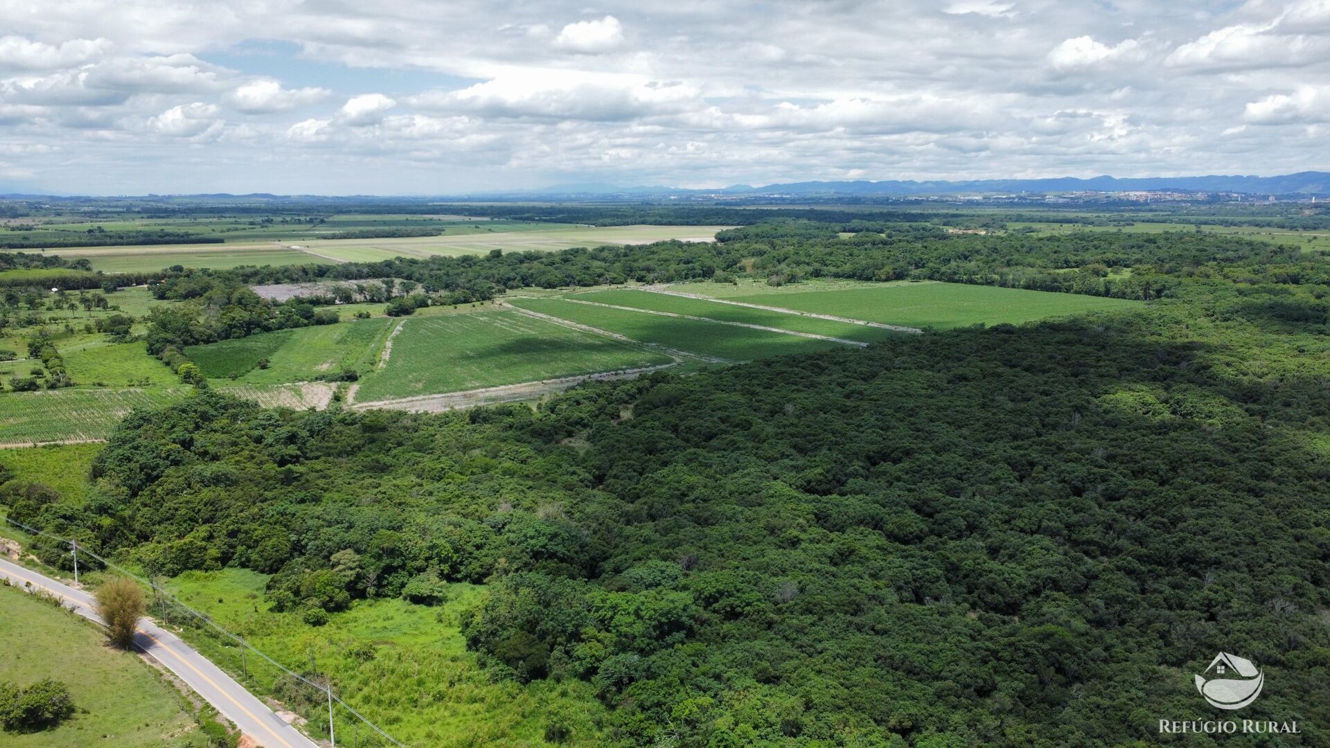 Fazenda à venda com 3 quartos, 484000m² - Foto 4