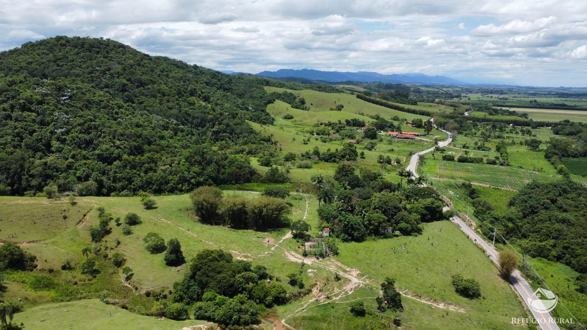 Fazenda à venda com 3 quartos, 484000m² - Foto 8