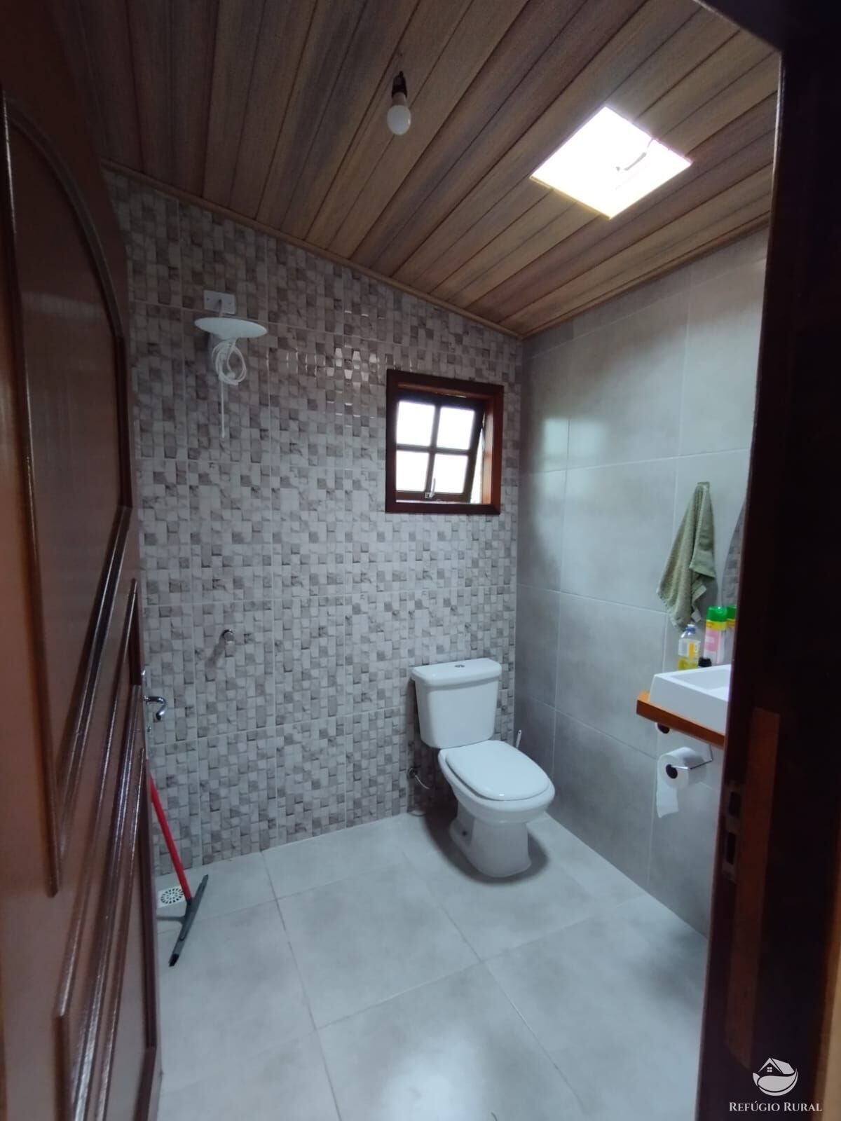 Casa à venda com 2 quartos, 100m² - Foto 9