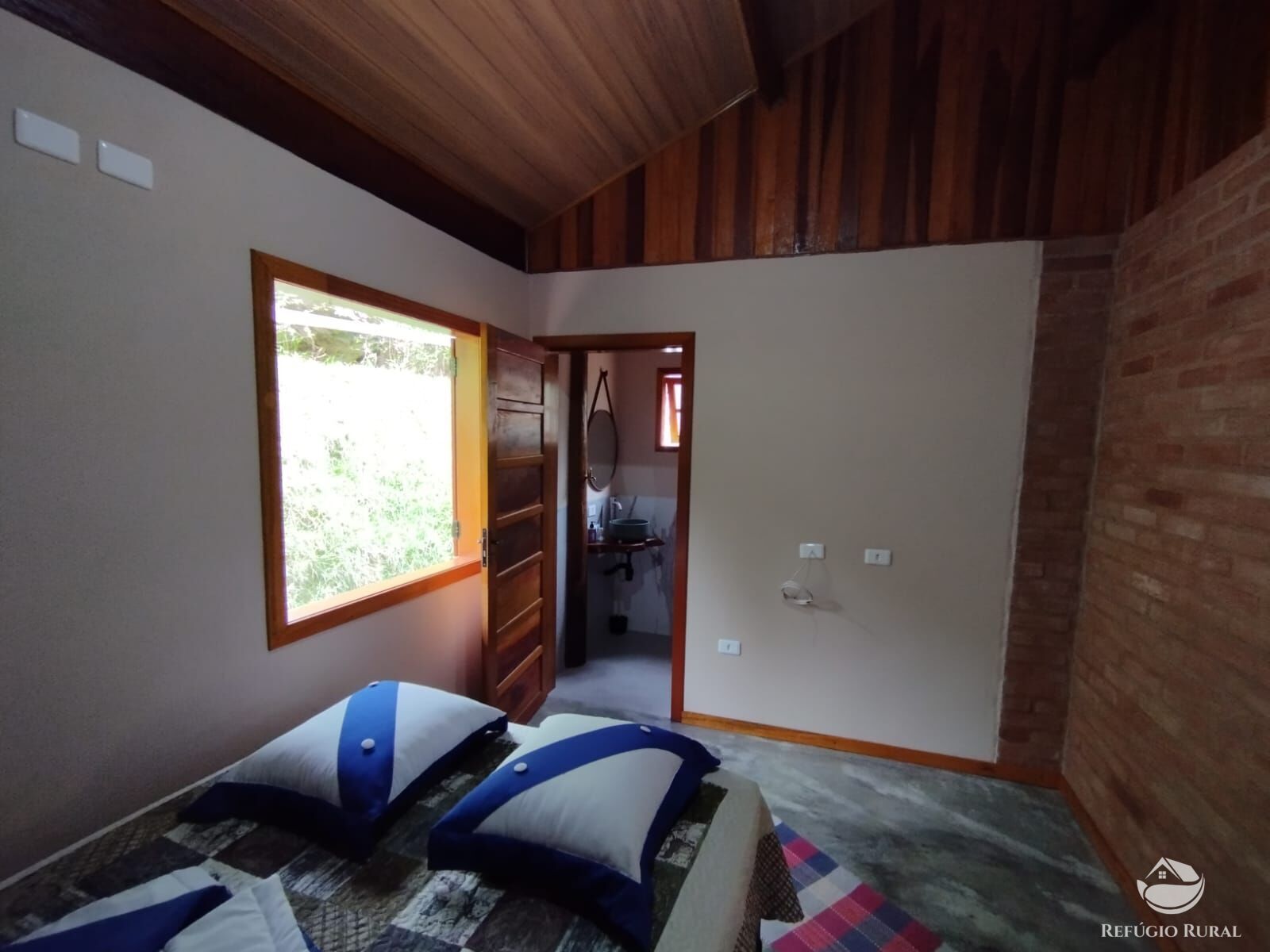 Casa à venda com 2 quartos, 100m² - Foto 11