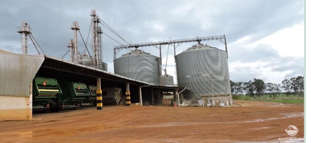 Fazenda à venda com 6 quartos, 245500000m² - Foto 10