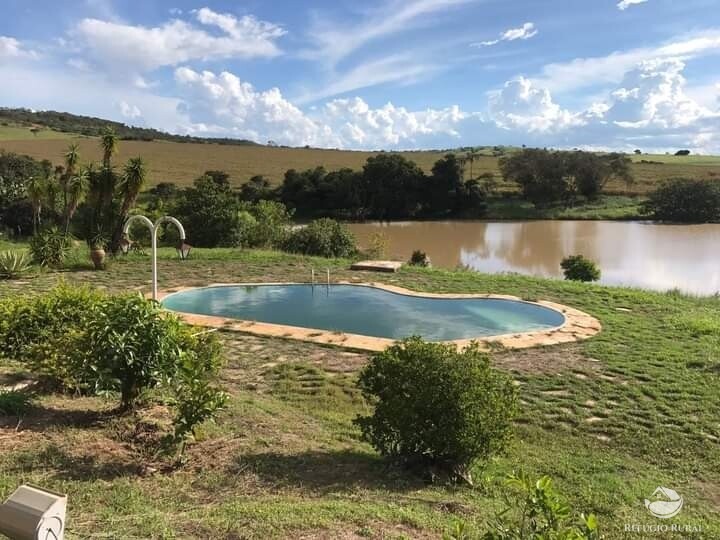 Fazenda à venda com 1 quarto, 19602000m² - Foto 1