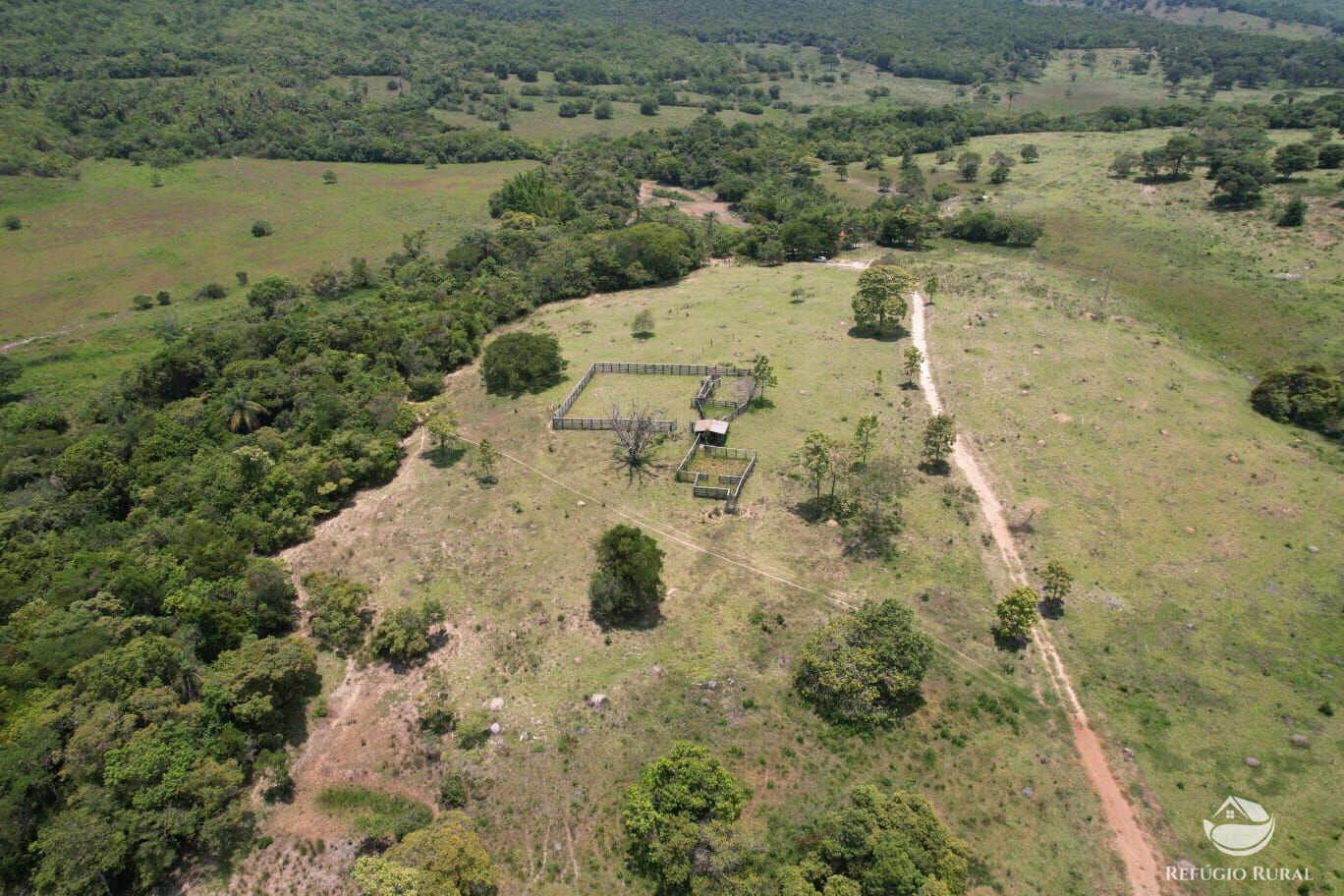 Fazenda à venda com 2 quartos, 5760000m² - Foto 15