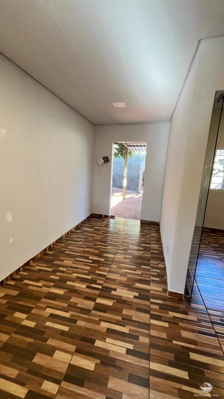 Casa à venda com 2 quartos, 50m² - Foto 2