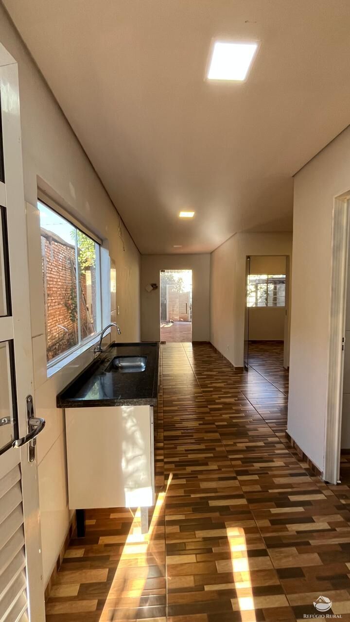 Casa à venda com 2 quartos, 50m² - Foto 1