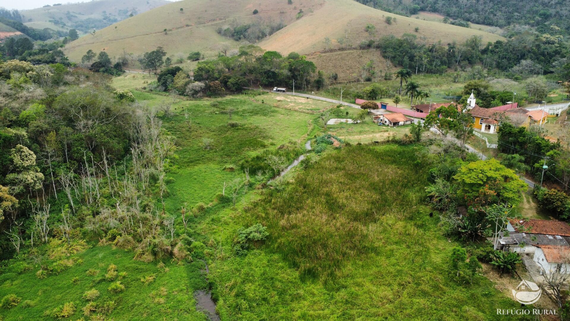 Fazenda à venda com 8 quartos, 438000m² - Foto 31