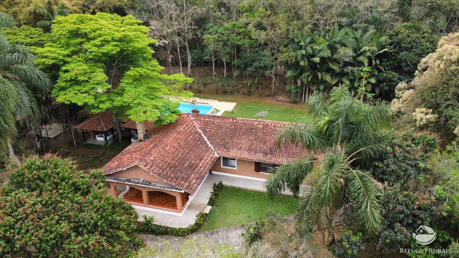 Fazenda à venda com 8 quartos, 438000m² - Foto 7