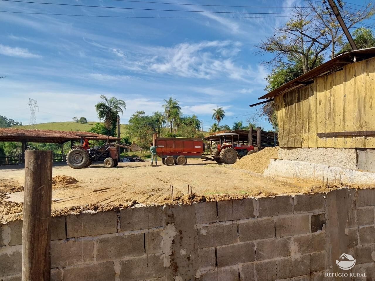 Fazenda à venda com 2 quartos, 2589400m² - Foto 32