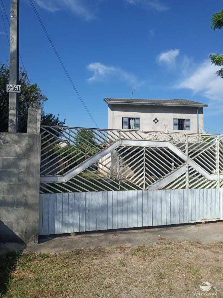 Fazenda à venda com 3 quartos, 1500m² - Foto 1