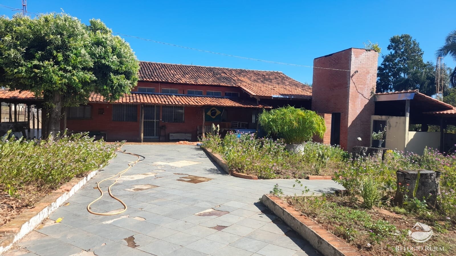 Fazenda à venda com 1 quarto, 7405200m² - Foto 1