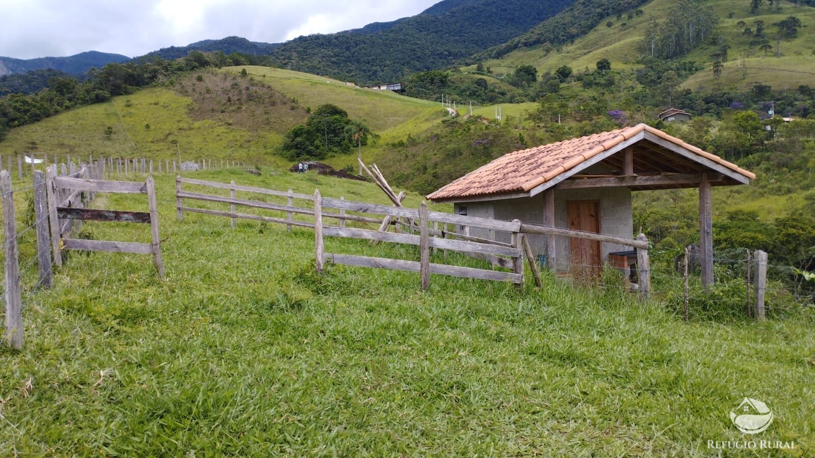 Fazenda à venda com 1 quarto, 10000m² - Foto 12