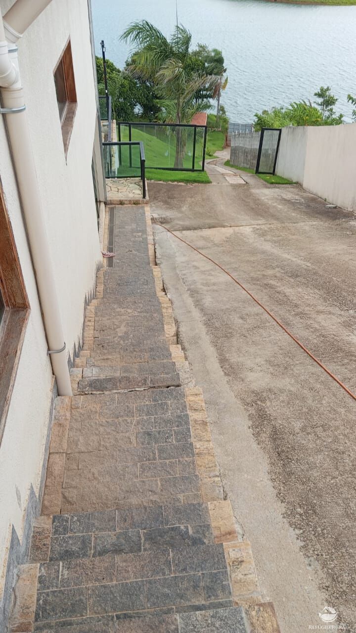 Fazenda à venda com 8 quartos, 2500m² - Foto 28