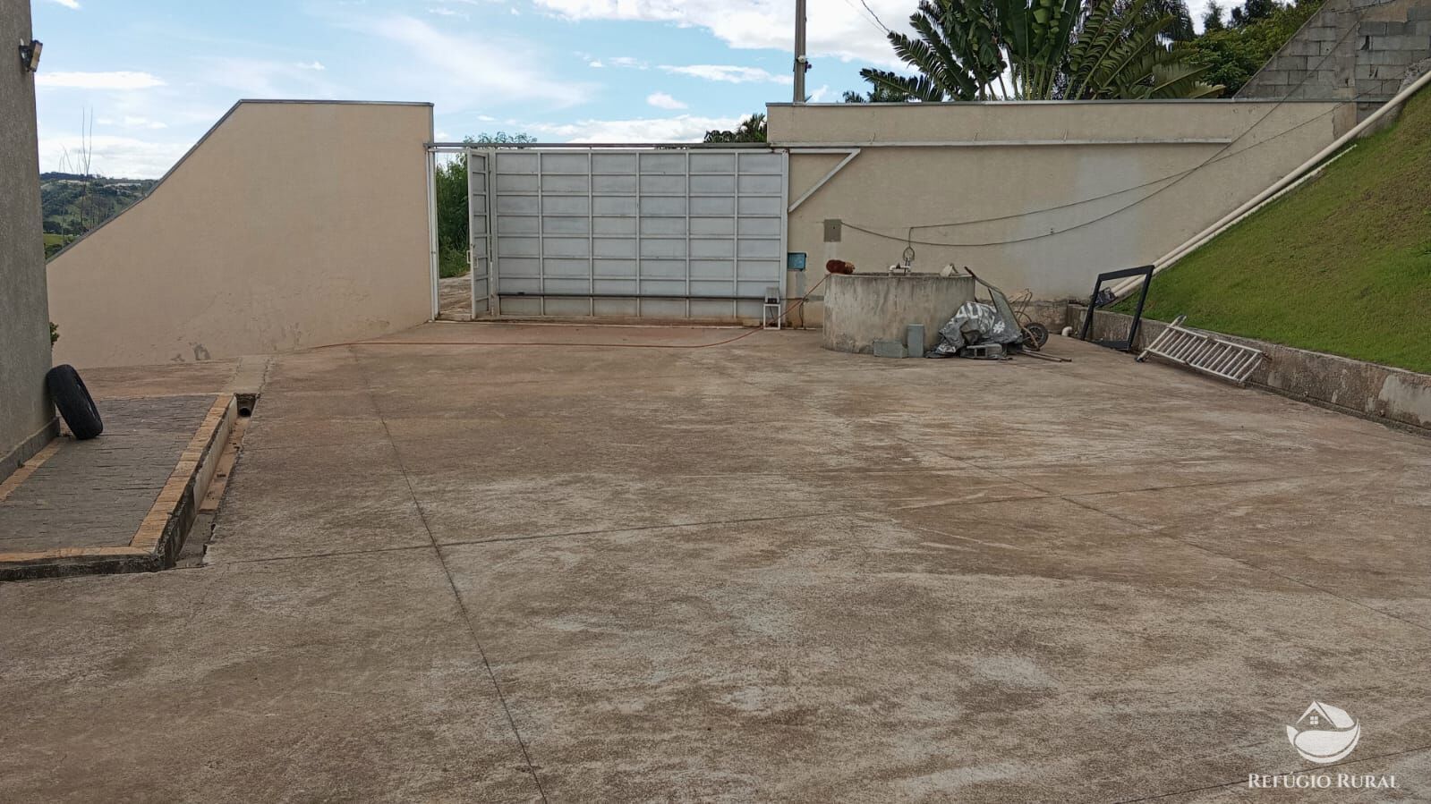 Fazenda à venda com 8 quartos, 2500m² - Foto 12