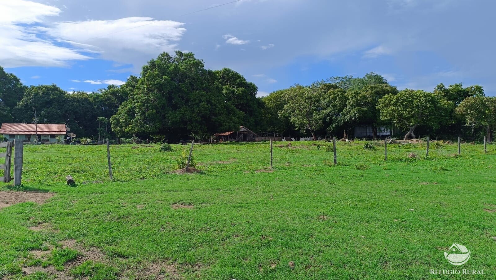 Fazenda à venda com 1 quarto, 4840000m² - Foto 1