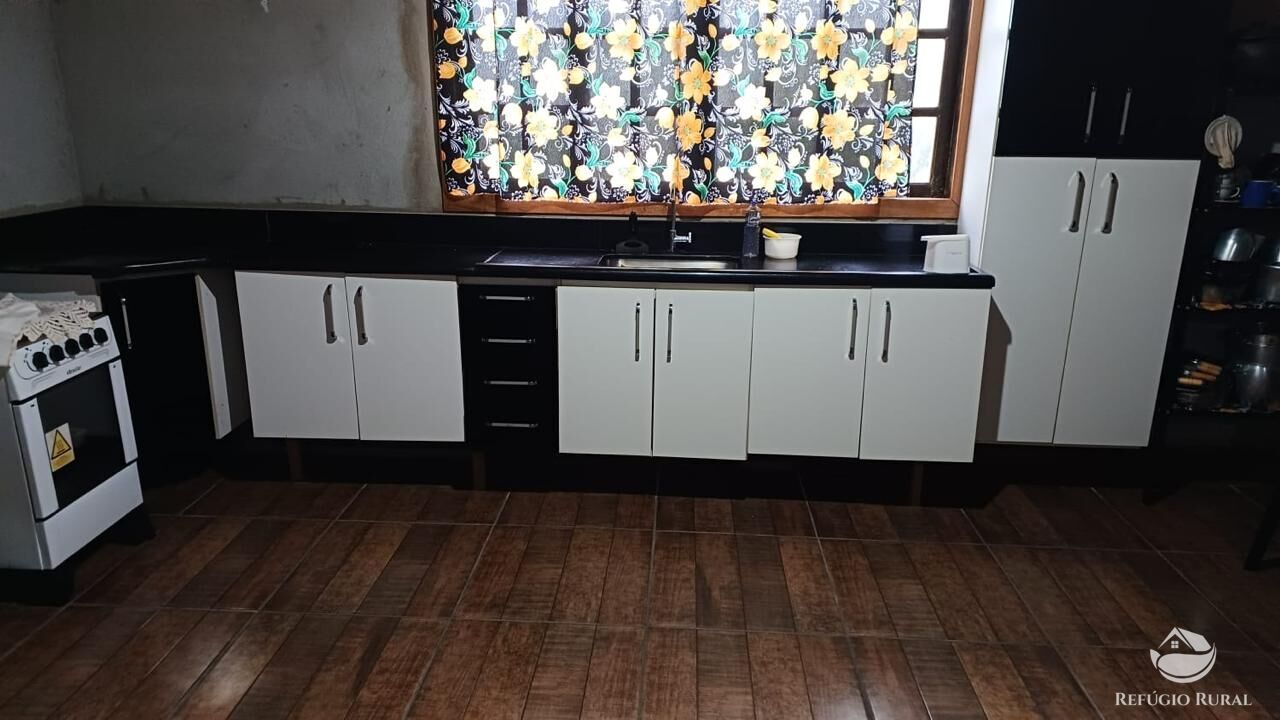 Chácara à venda com 2 quartos, 11000m² - Foto 17