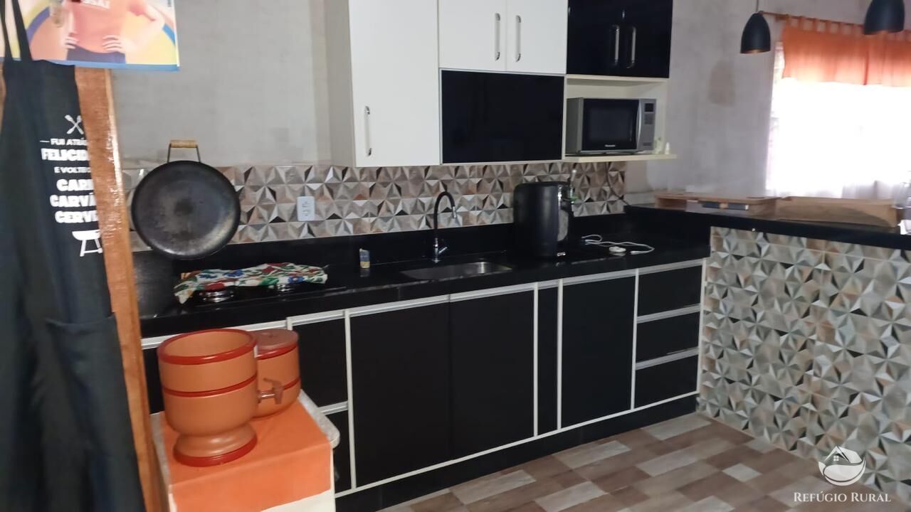 Chácara à venda com 2 quartos, 11000m² - Foto 16
