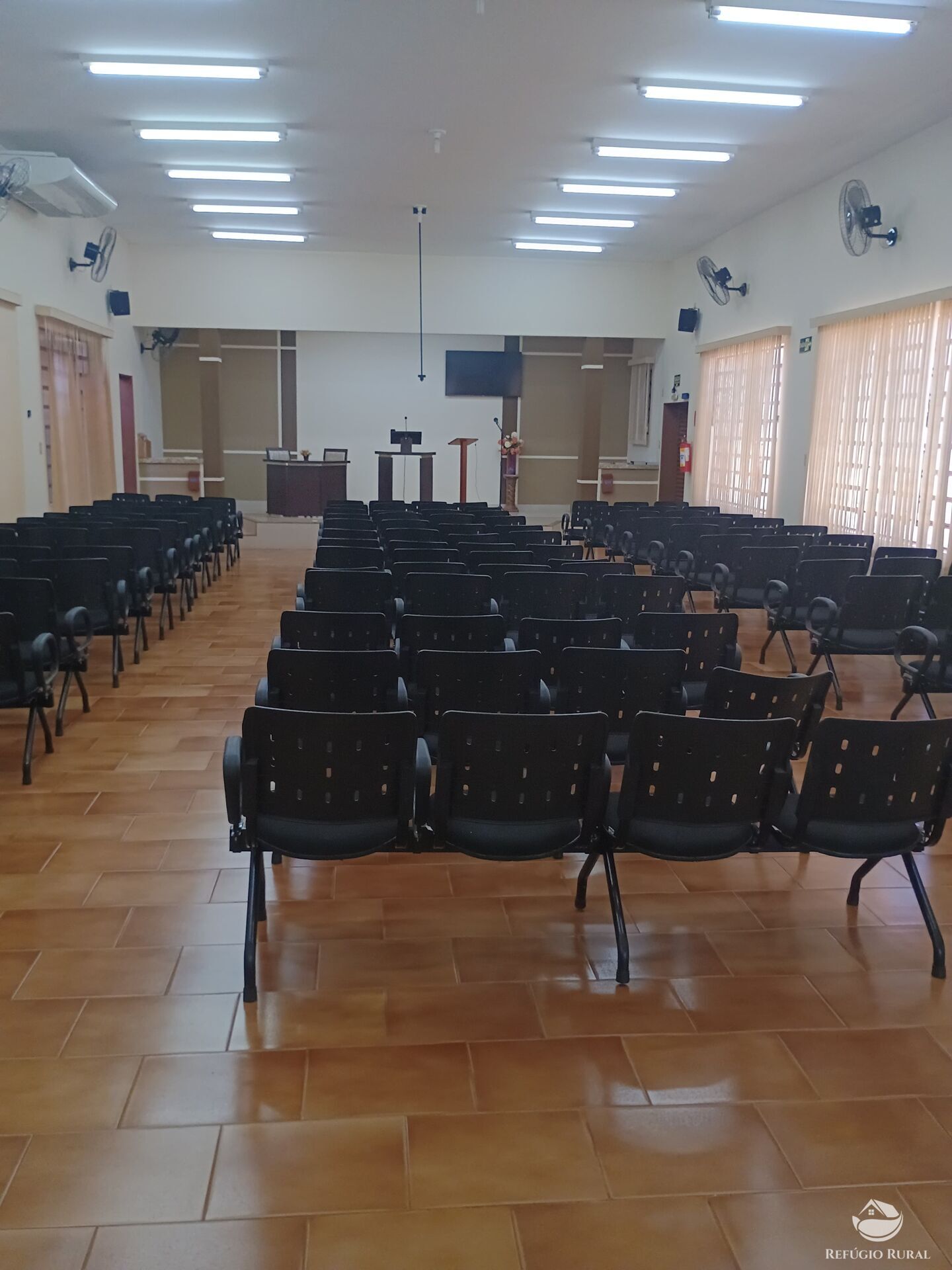 Prédio Inteiro à venda com 1 quarto, 223m² - Foto 12