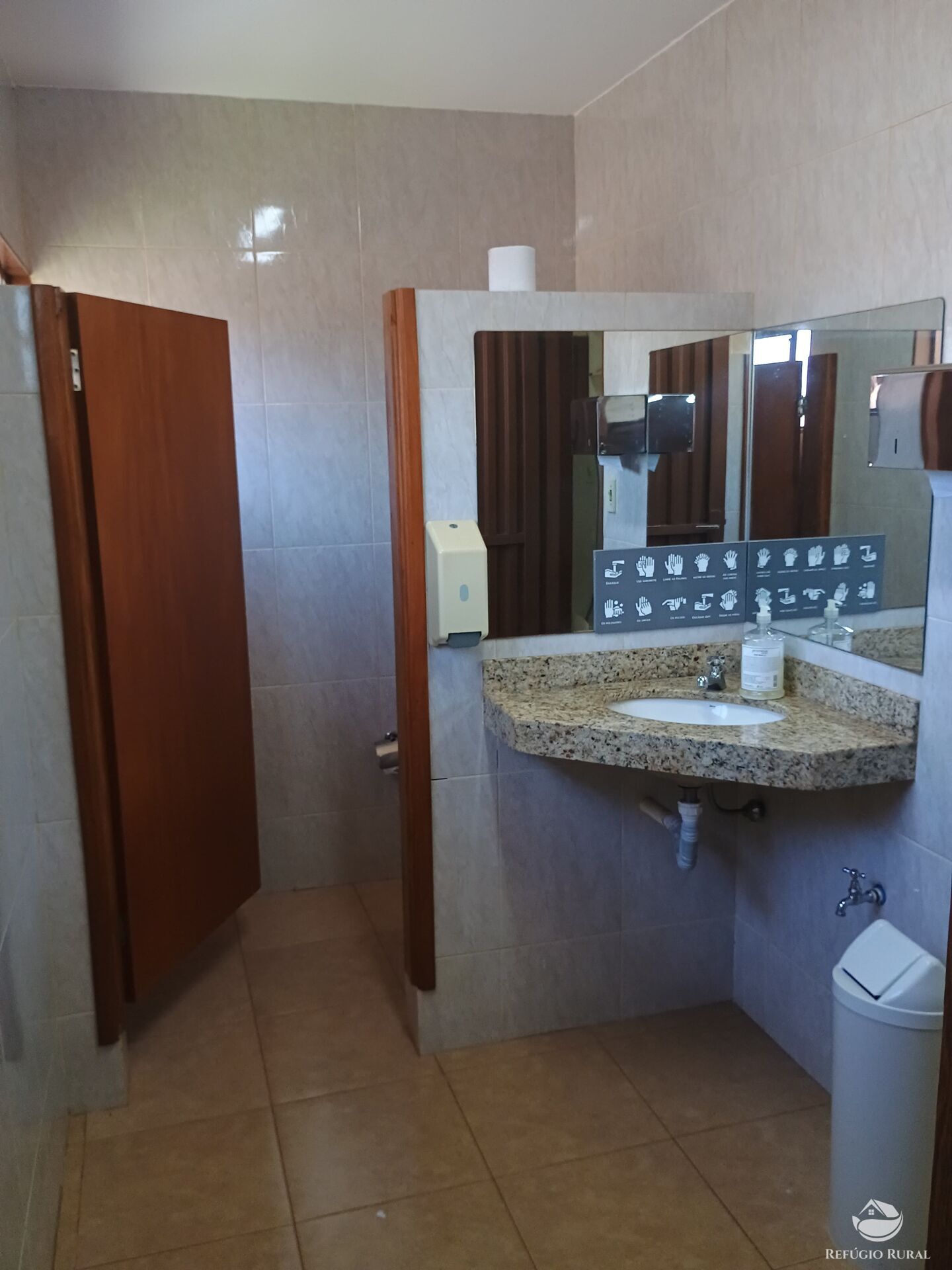 Prédio Inteiro à venda com 1 quarto, 223m² - Foto 13