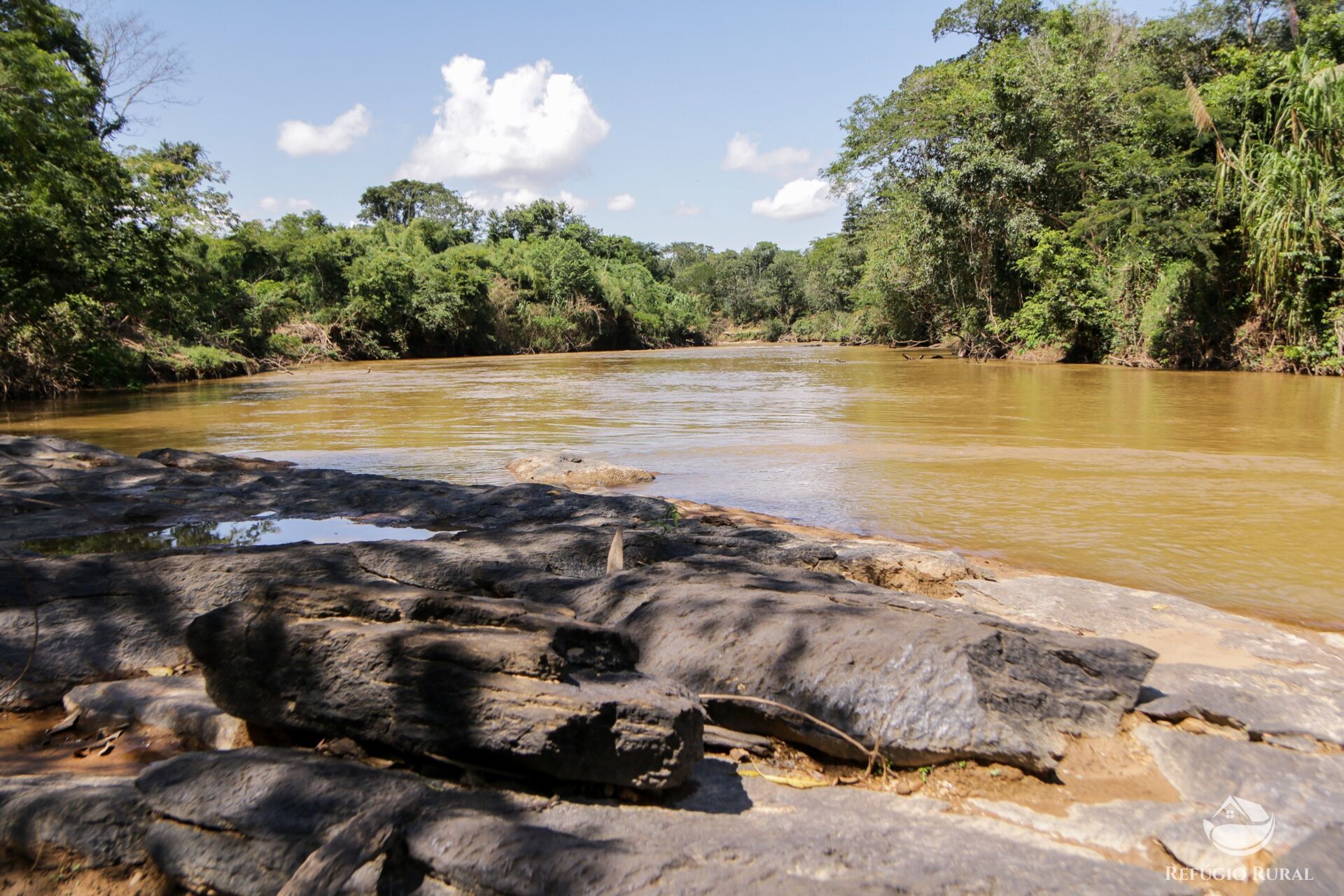 Fazenda à venda com 8 quartos, 15230000m² - Foto 2