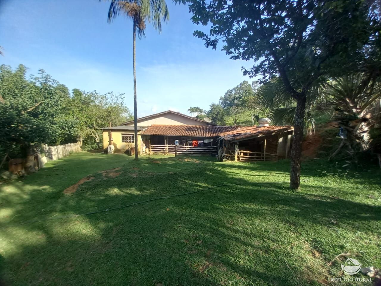 Fazenda à venda com 2 quartos, 25300m² - Foto 1