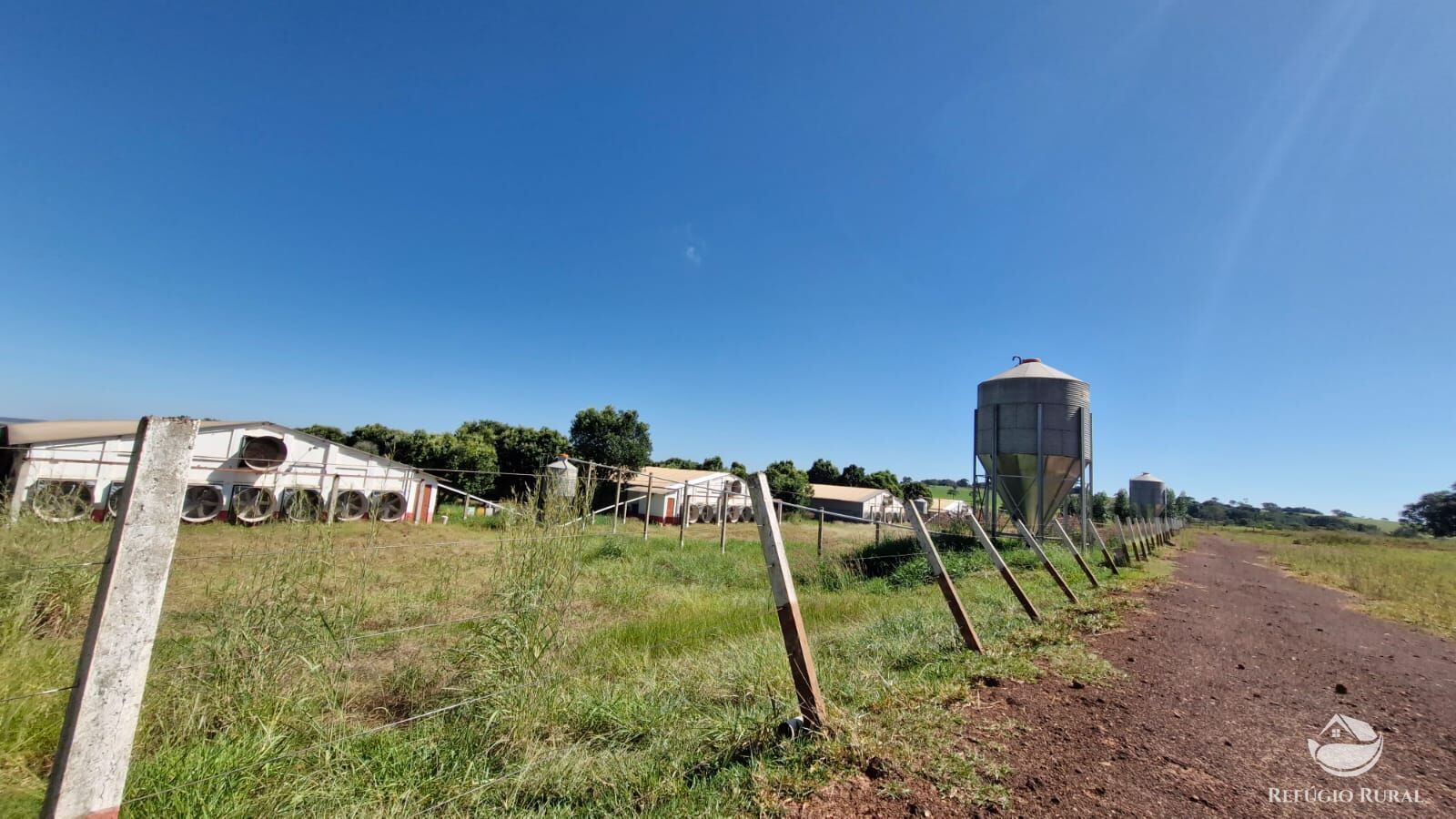 Fazenda à venda com 4 quartos, 822800m² - Foto 31