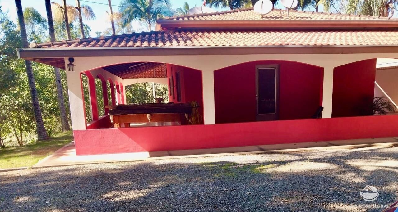 Chácara à venda com 2 quartos, 22000m² - Foto 1