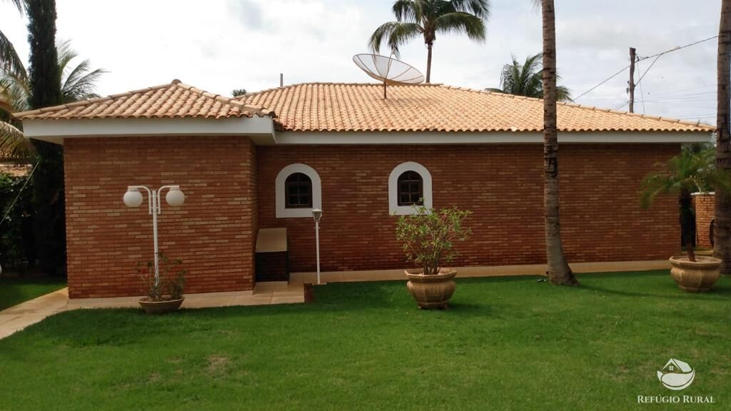 Fazenda à venda com 2 quartos, 1050m² - Foto 7