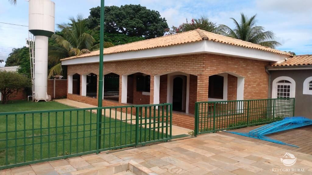 Fazenda à venda com 2 quartos, 1050m² - Foto 10