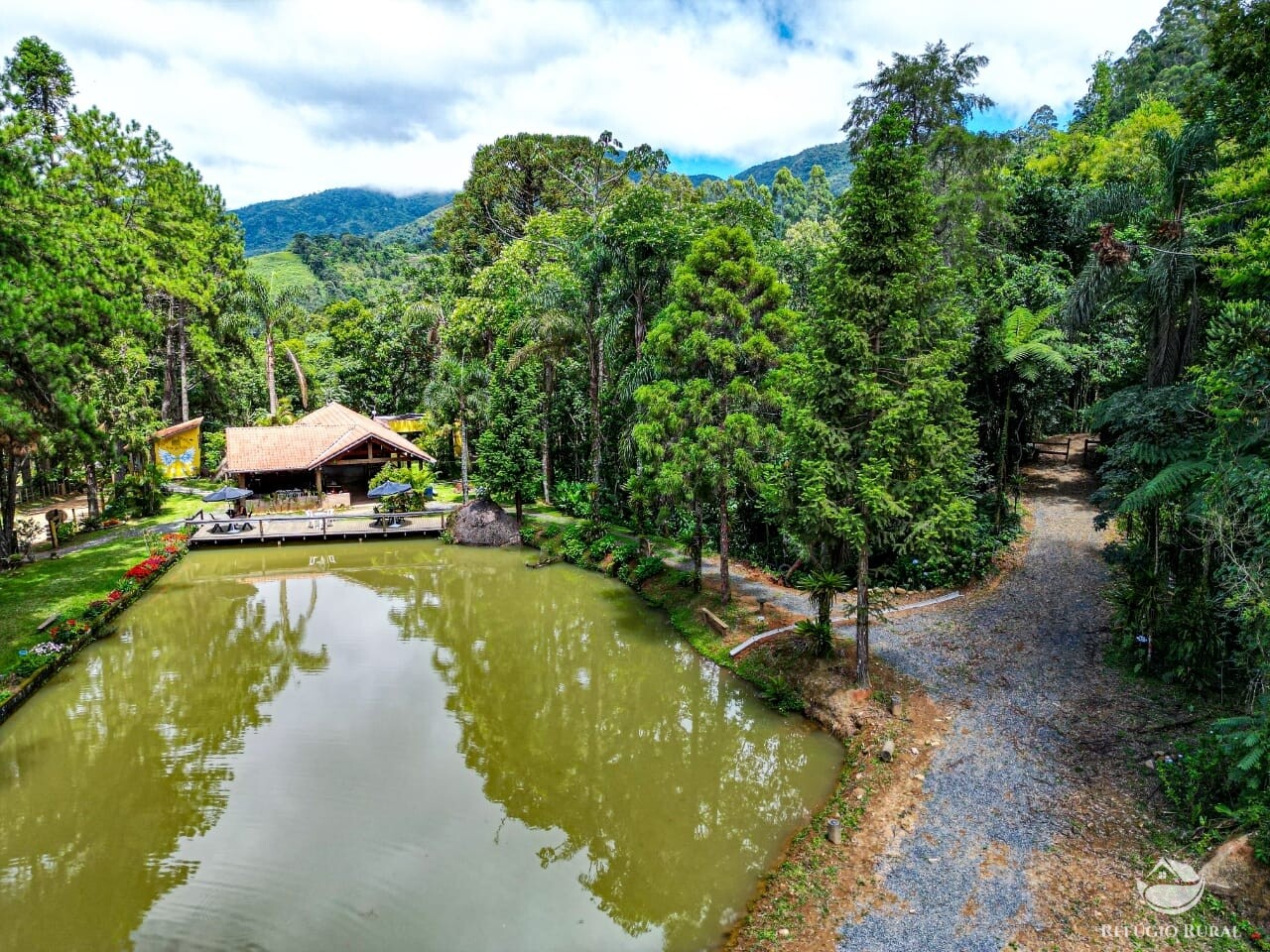 Fazenda à venda com 3 quartos, 83000m² - Foto 2