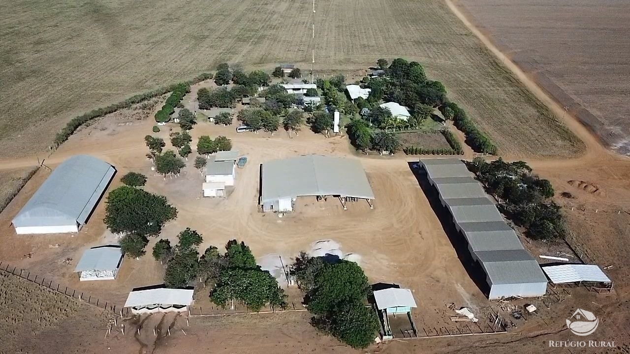 Fazenda à venda com 1 quarto, 50000000m² - Foto 1