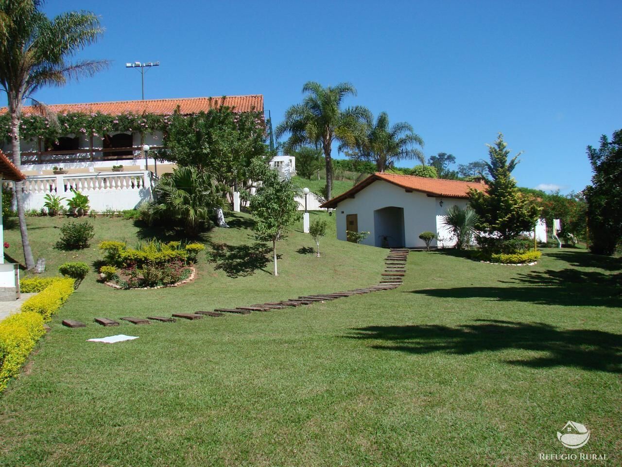 Fazenda à venda com 2 quartos, 80000m² - Foto 18