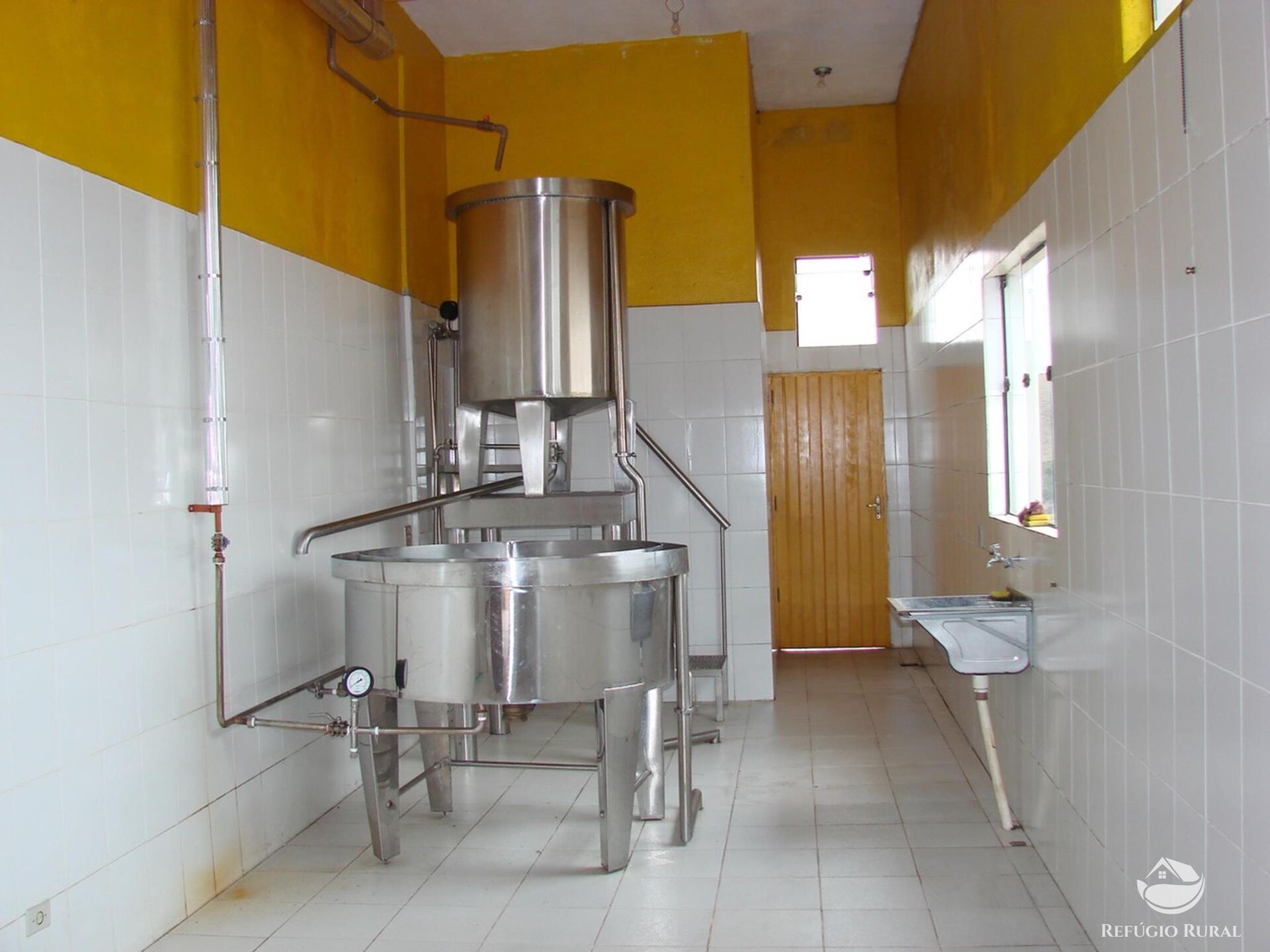 Fazenda à venda com 2 quartos, 80000m² - Foto 26
