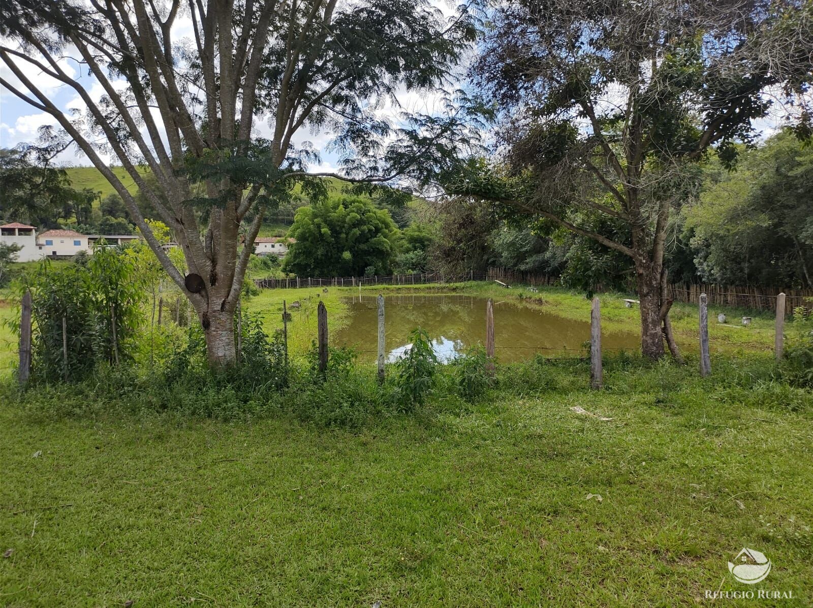 Fazenda à venda com 2 quartos, 270000m² - Foto 18