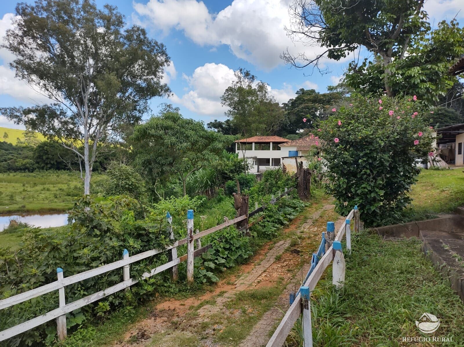 Fazenda à venda com 2 quartos, 270000m² - Foto 2