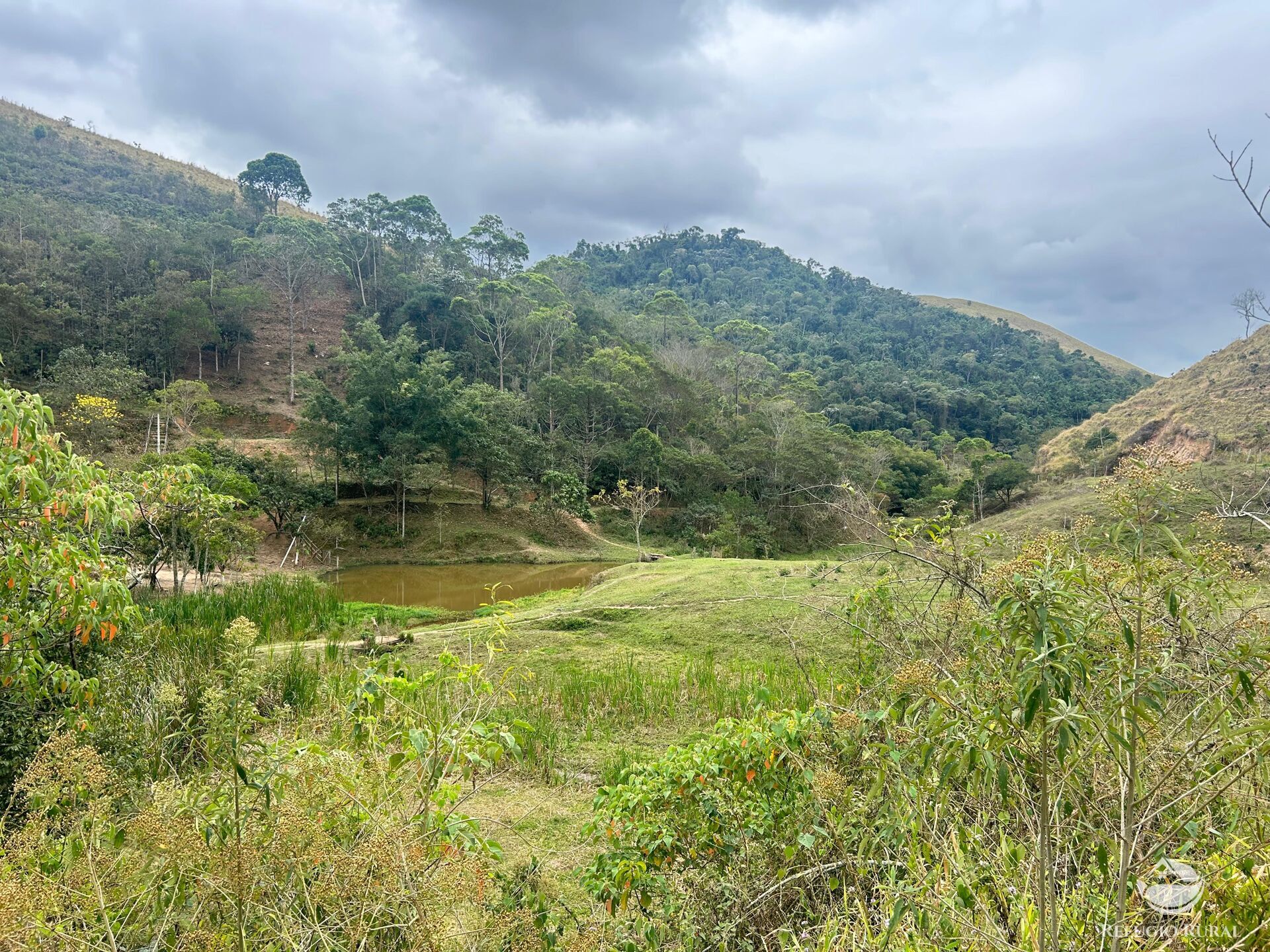 Sítio à venda com 2 quartos, 150000m² - Foto 15
