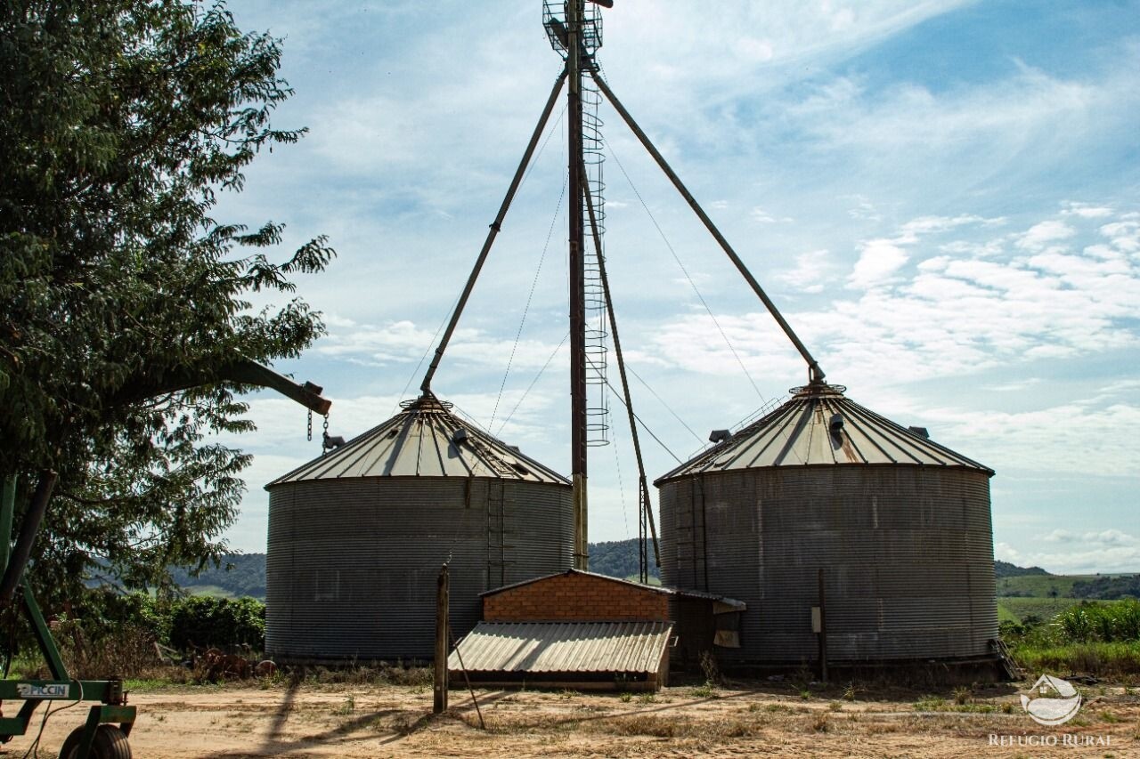 Fazenda à venda com 1 quarto, 2650000m² - Foto 4