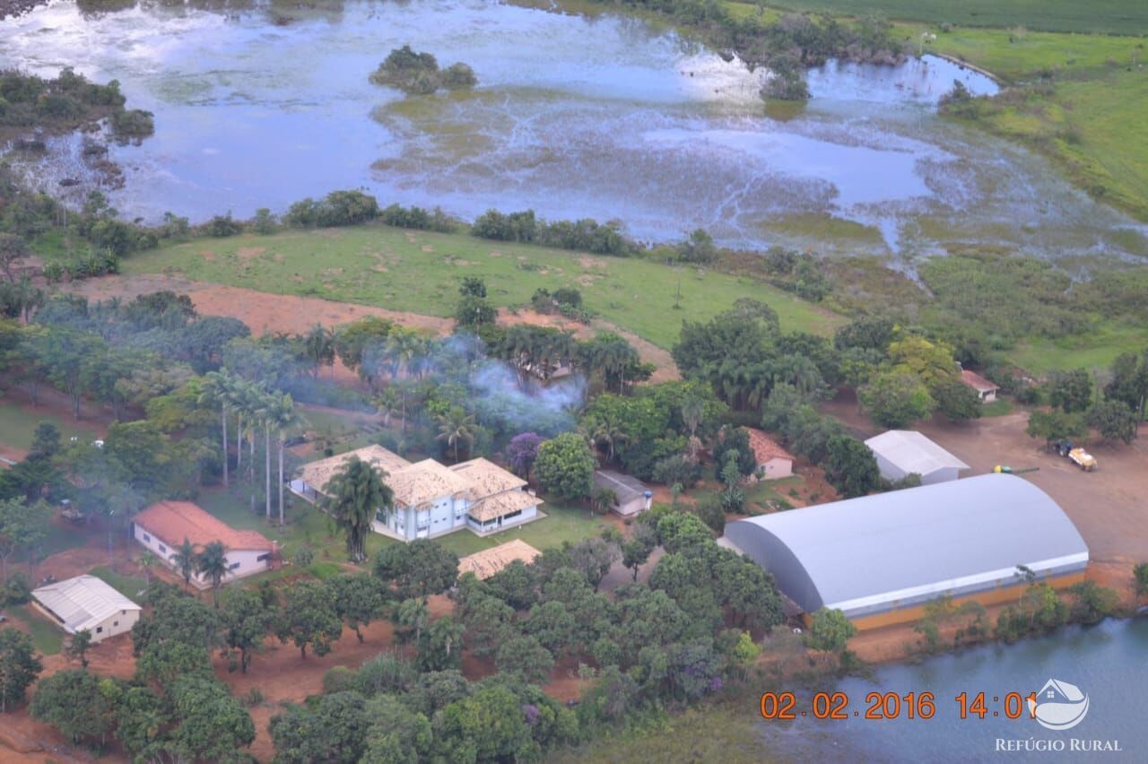 Fazenda à venda com 4 quartos, 22200000m² - Foto 1