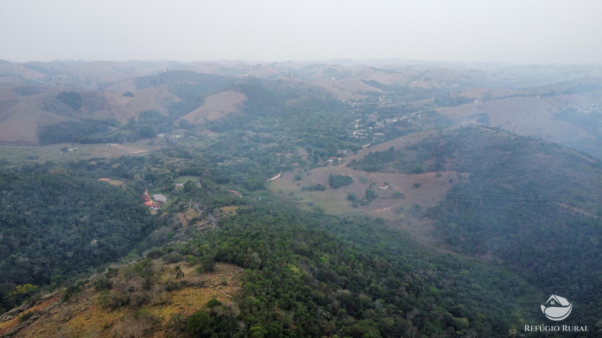 Fazenda à venda com 1 quarto, 242000m² - Foto 6