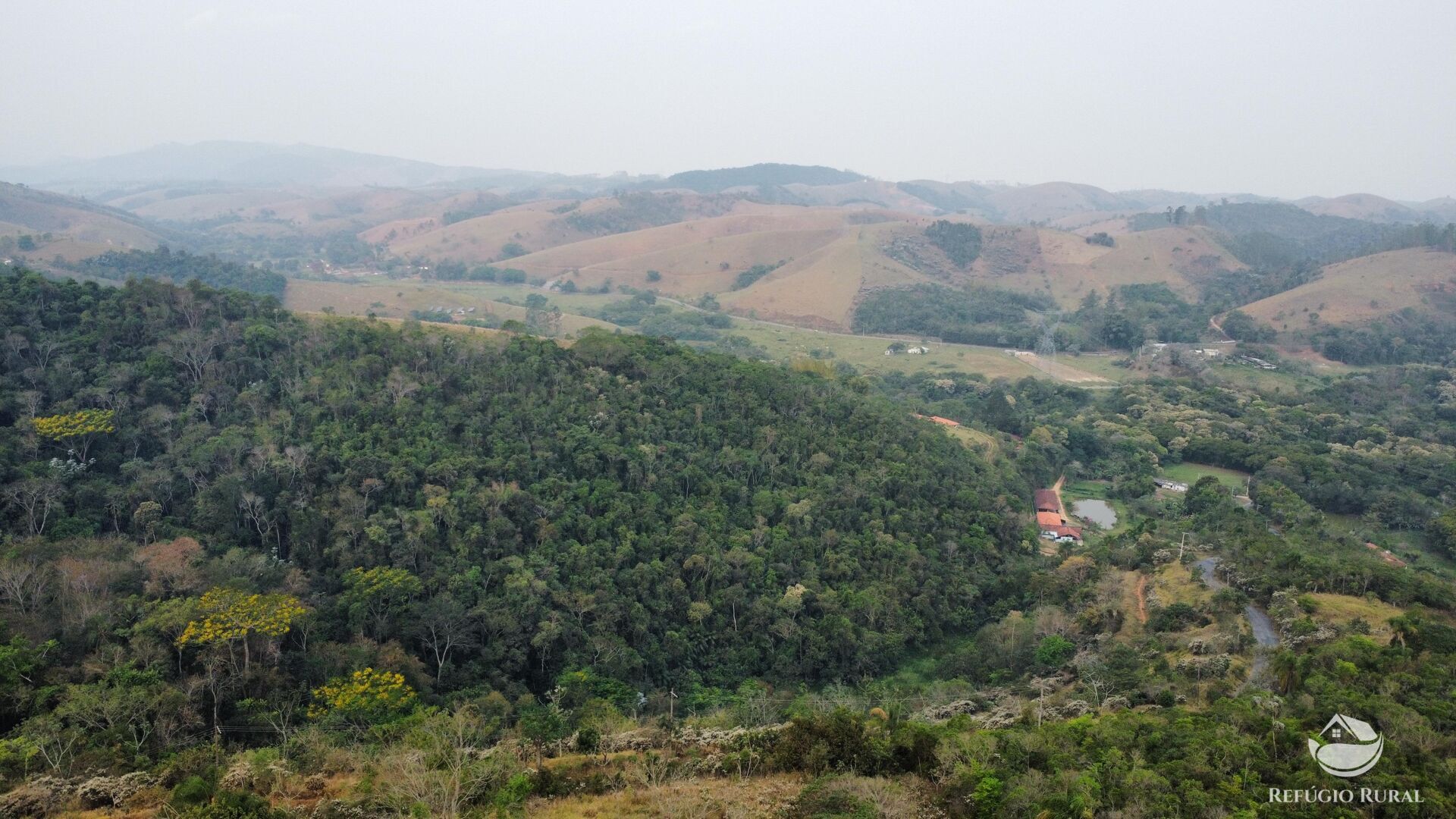 Fazenda à venda com 1 quarto, 242000m² - Foto 16