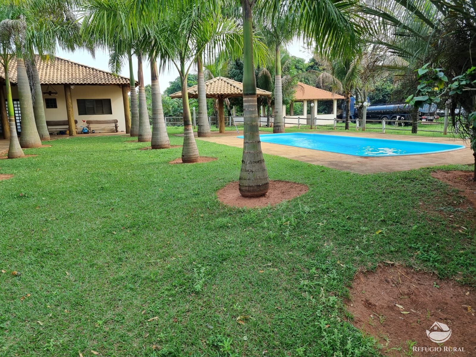 Fazenda à venda com 2 quartos, 30000m² - Foto 1