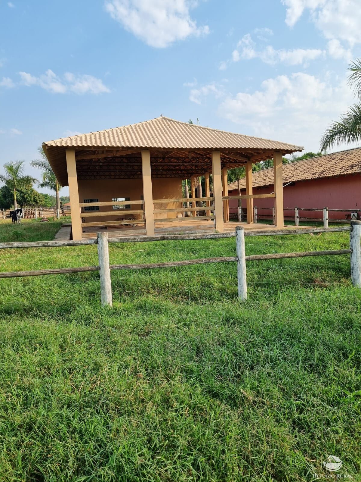 Fazenda à venda com 2 quartos, 30000m² - Foto 13