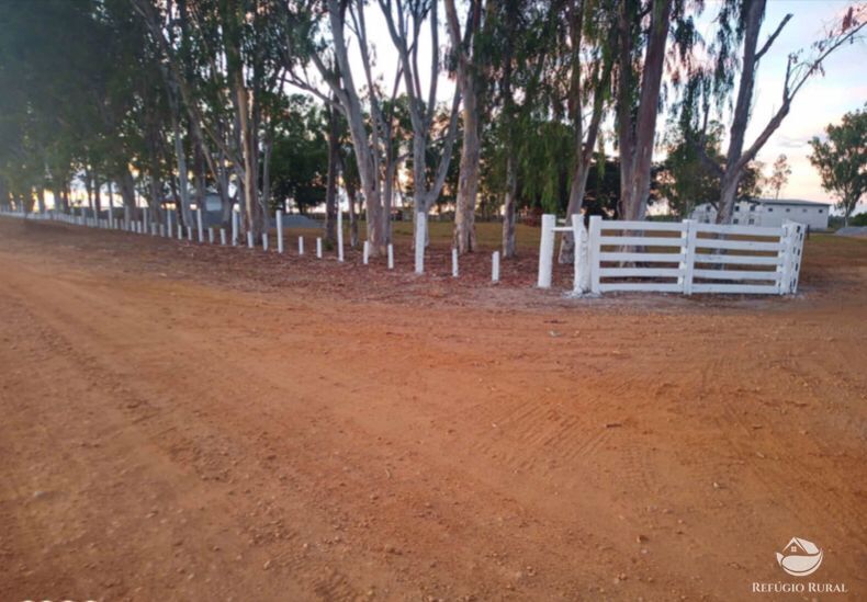 Fazenda à venda com 2 quartos, 37284200m² - Foto 2