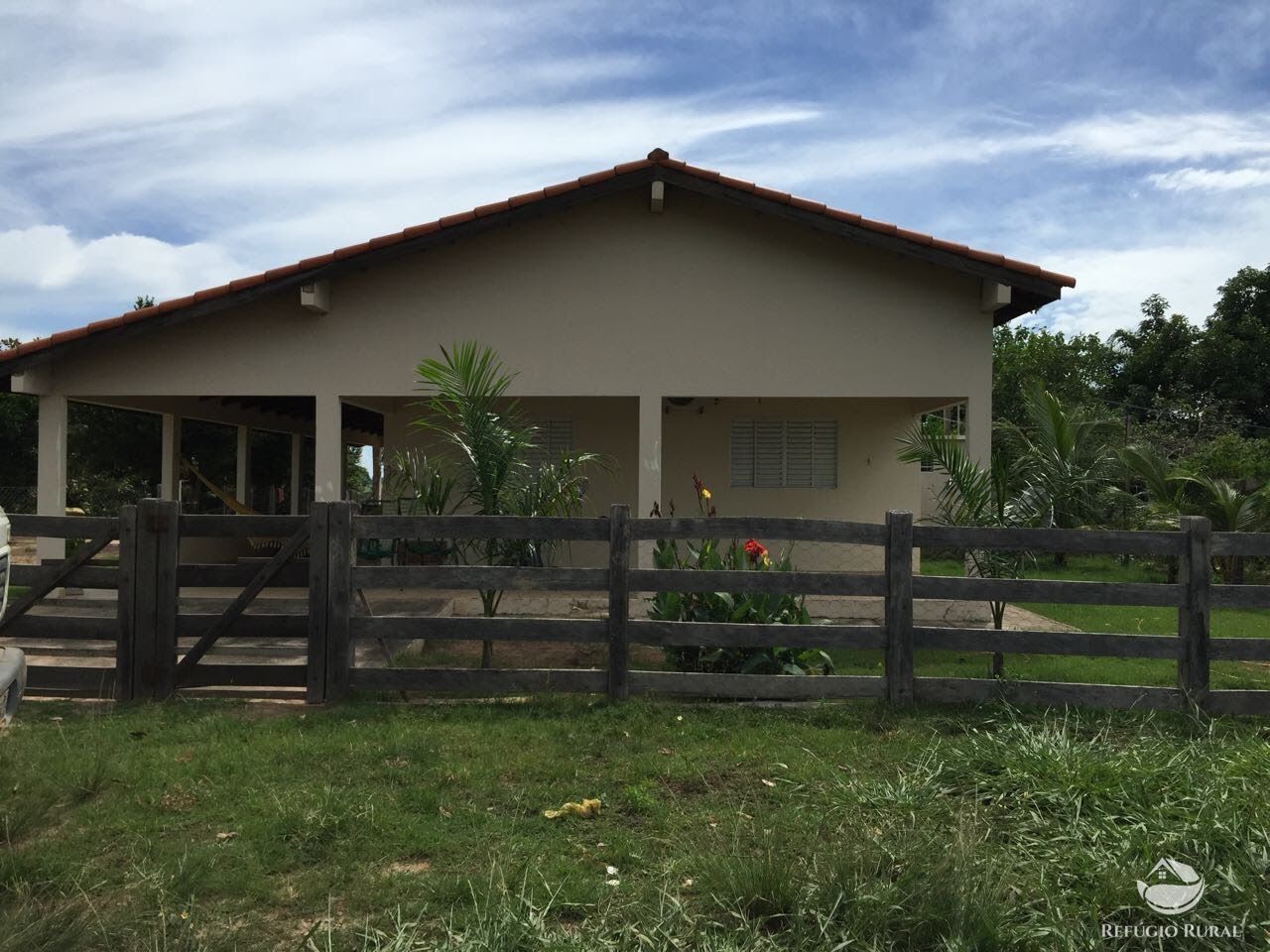 Fazenda à venda com 5 quartos, 10000000m² - Foto 1