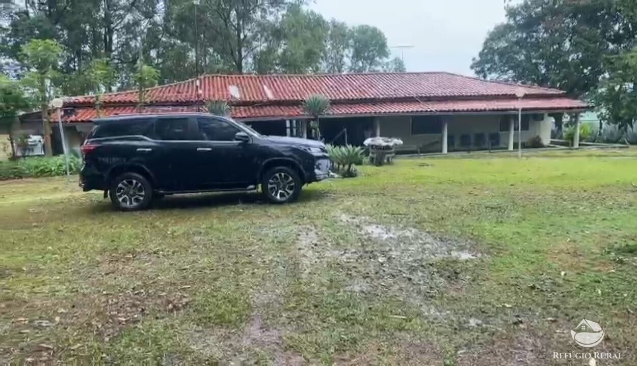 Fazenda em Patos de Minas/Minas Gerais — Ref ESF2VU — Imagem 3