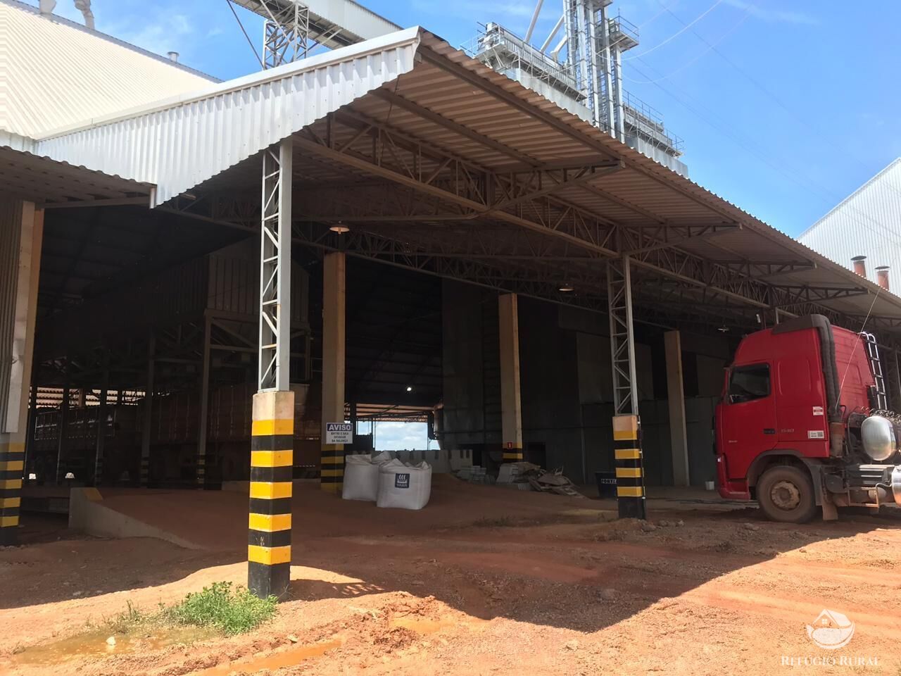 Fazenda à venda com 3 quartos, 350000000m² - Foto 3