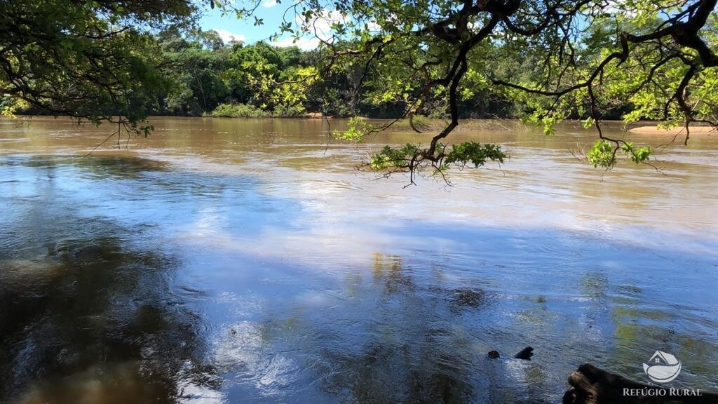 Fazenda à venda com 1 quarto, 10986800m² - Foto 1