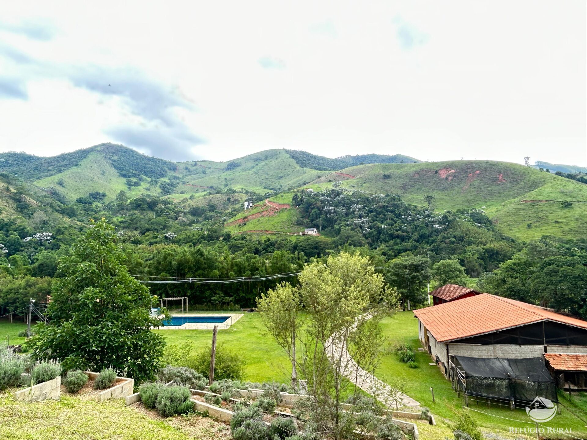 Fazenda à venda com 5 quartos, 240000m² - Foto 13