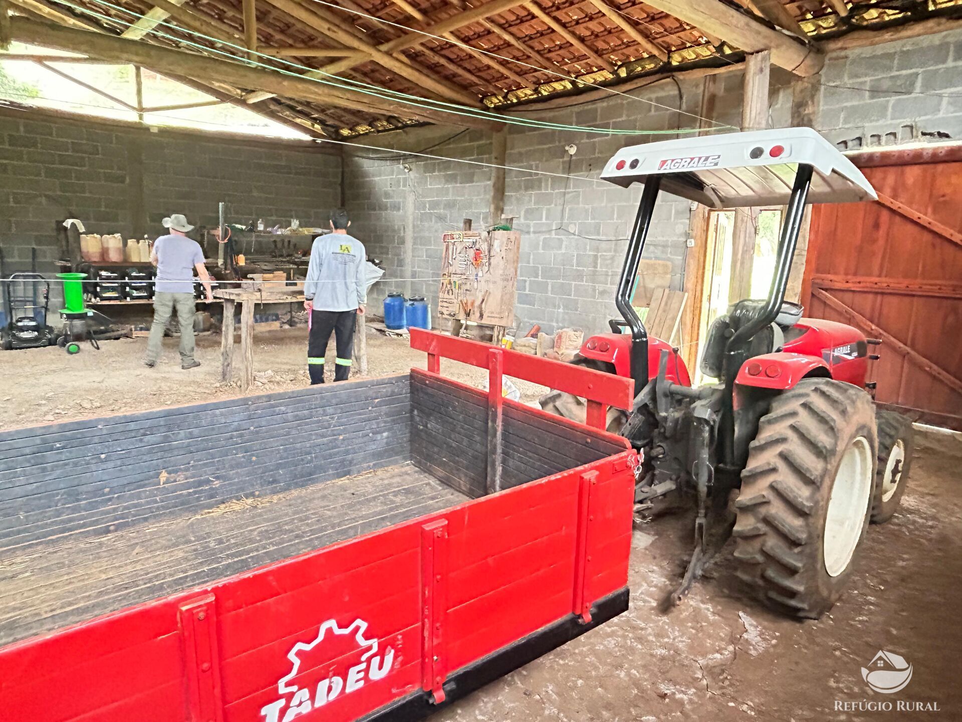 Fazenda à venda com 5 quartos, 240000m² - Foto 48