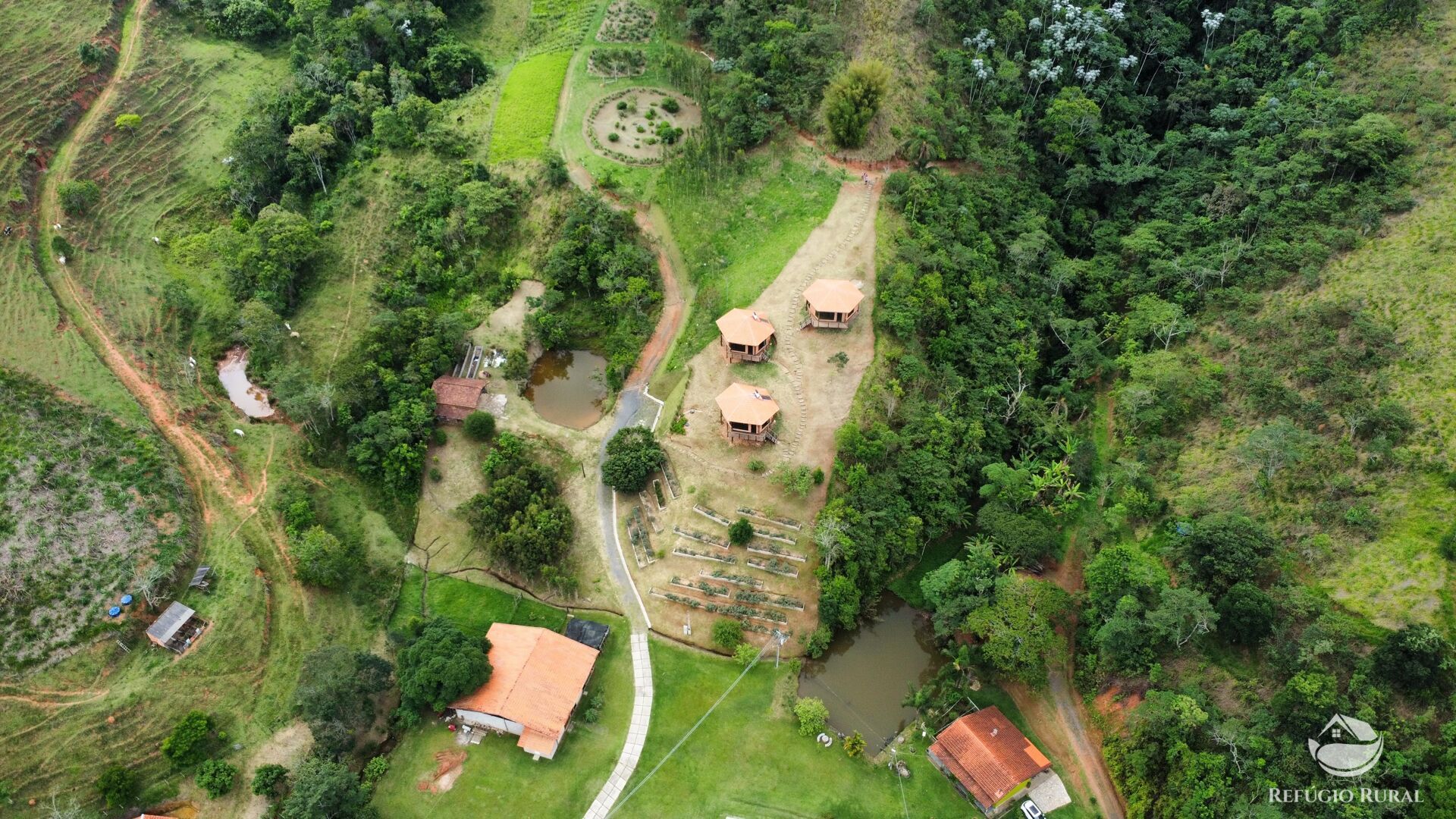 Fazenda à venda com 5 quartos, 240000m² - Foto 30